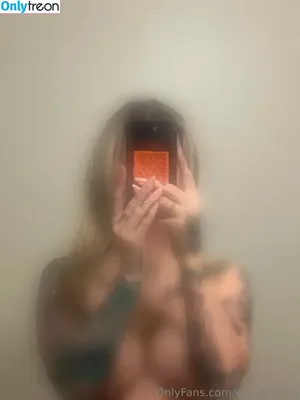 essieofficial / essie nude photo #0077