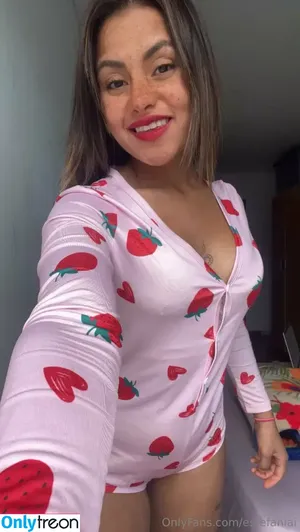 estefaniabirthay / estefaniadailylife nude photo #0018
