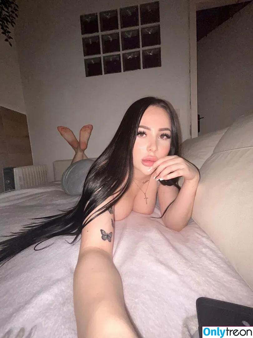 esteladior nude photo #0106 (dior_the_pug)