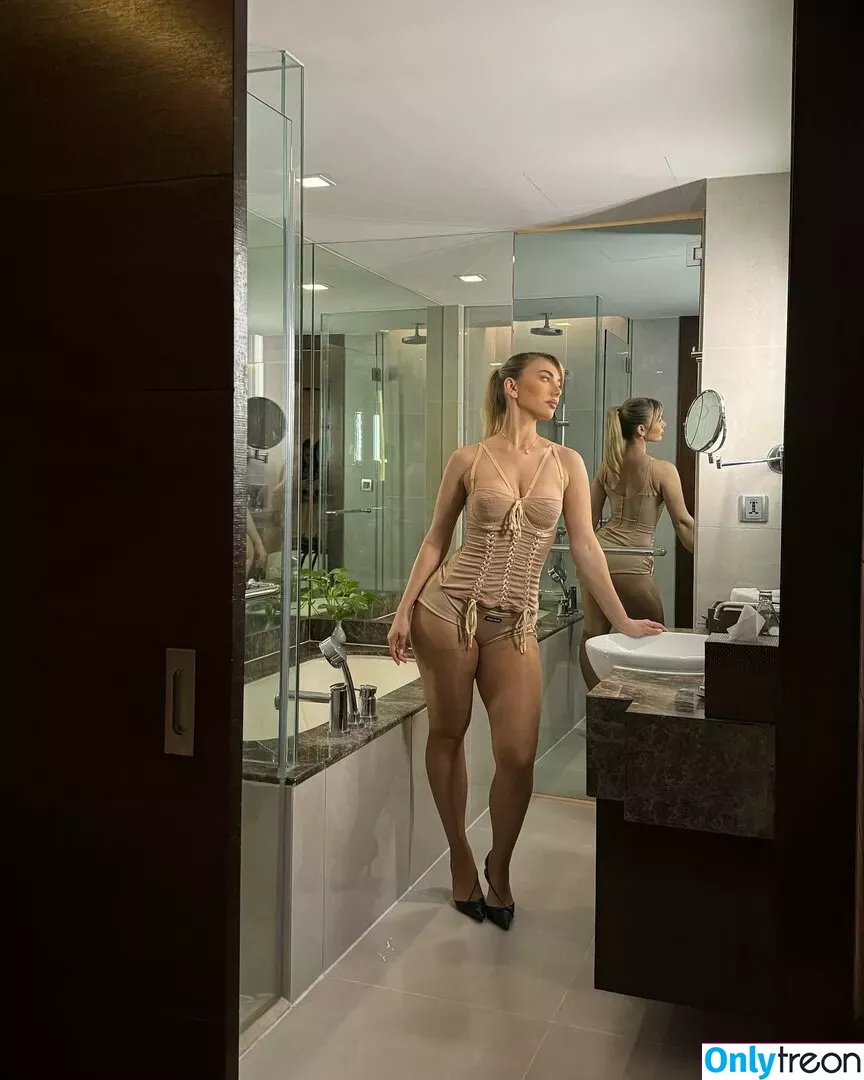 Estelllexo nude photo #0045 (Estellexo)