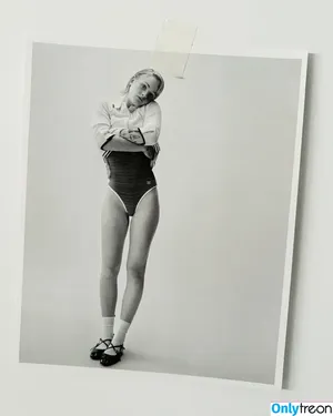 Esther McGregor / esther.mcgregor nude photo #0110