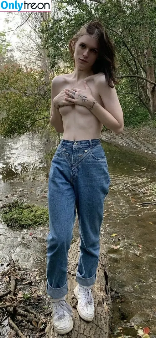 Ethel Cain nude photo #0084 (bbybilxxx / mothercain)