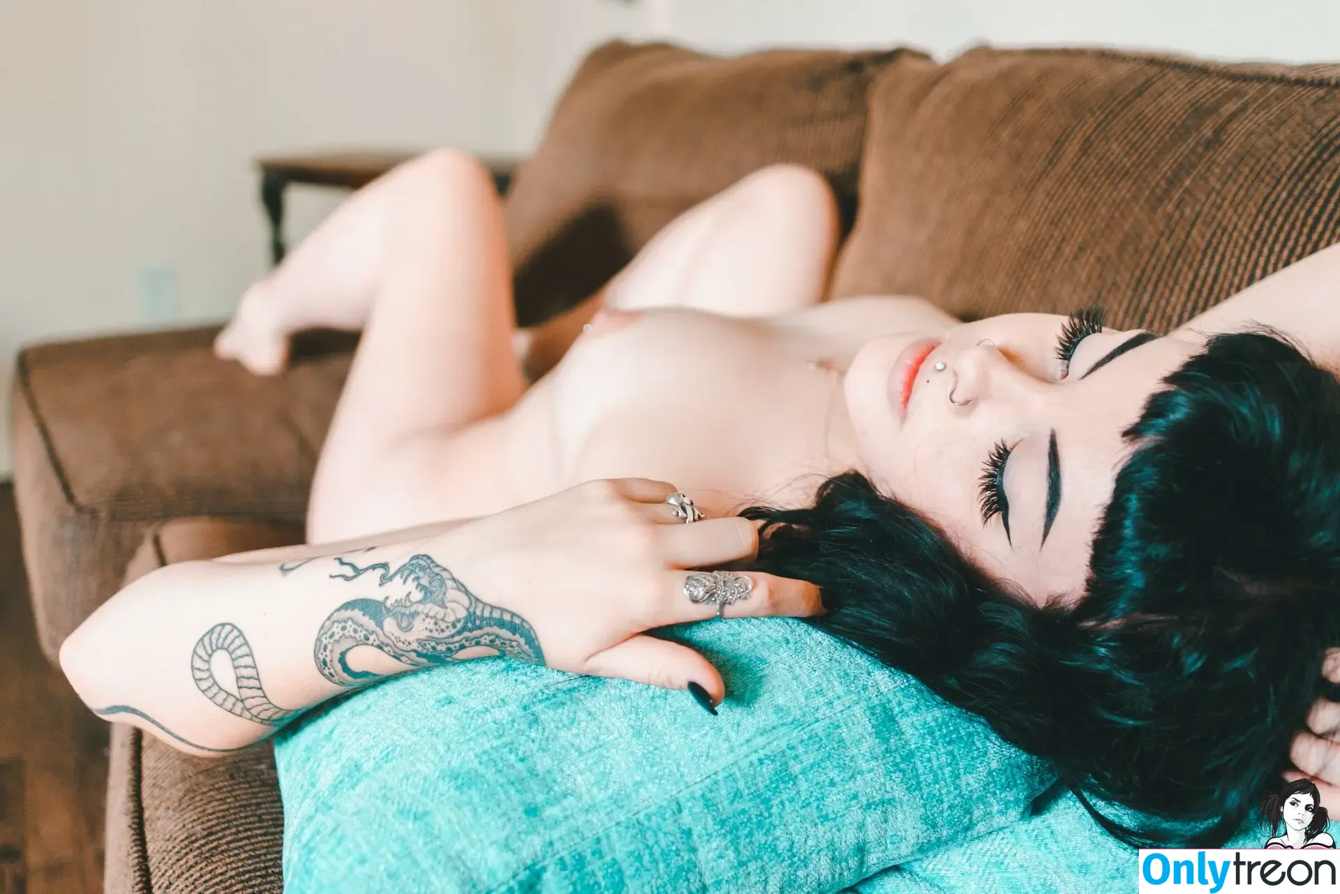 Etherbunny nude photo #0033 (EtherBunnyNFT / Poppyseed)