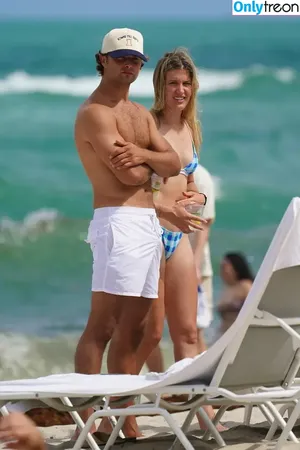 Eugenie Bouchard / Genie / geniebouchard nude photo #0570