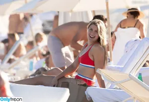 Eugenie Bouchard / Genie / geniebouchard nude photo #0592