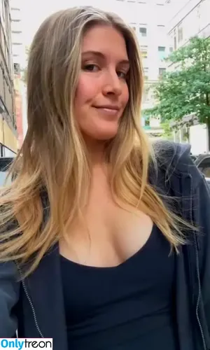 Eugenie Genie Bouchard / Eugenie 