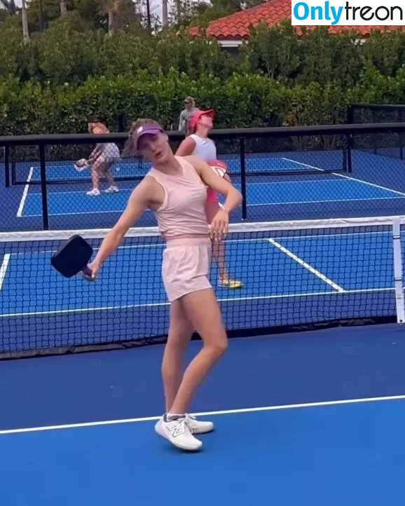 Eugenie Genie Bouchard nude photo #0362 (Eugenie 