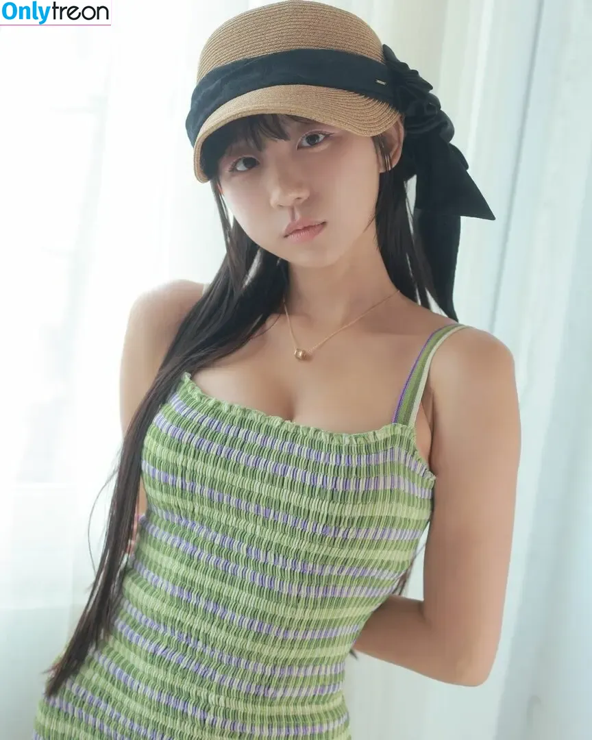 Eunji Pyoapple nude photo #0001 (djhenney / eunji / pyoapple)