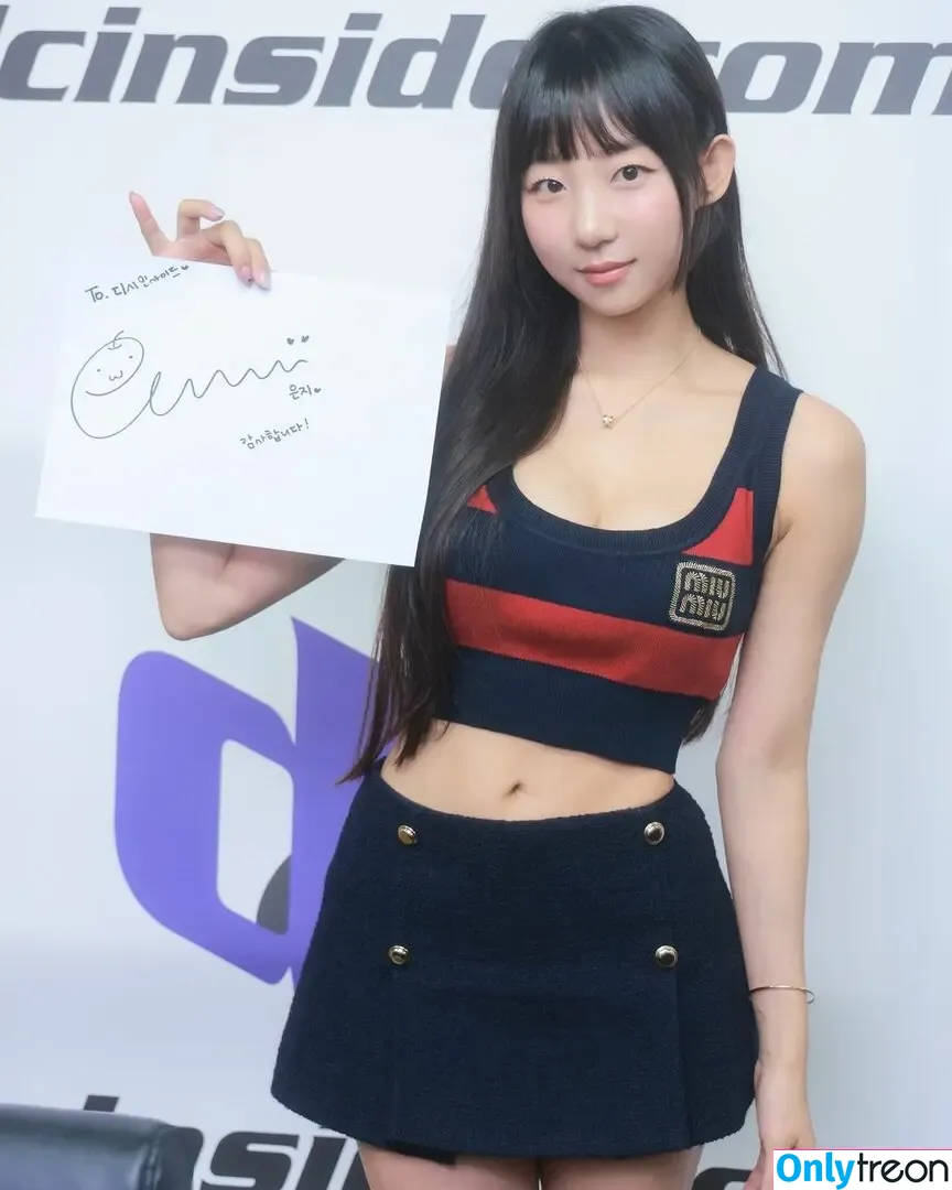 Eunji Pyoapple nude photo #0101 (djhenney / eunji / pyoapple)