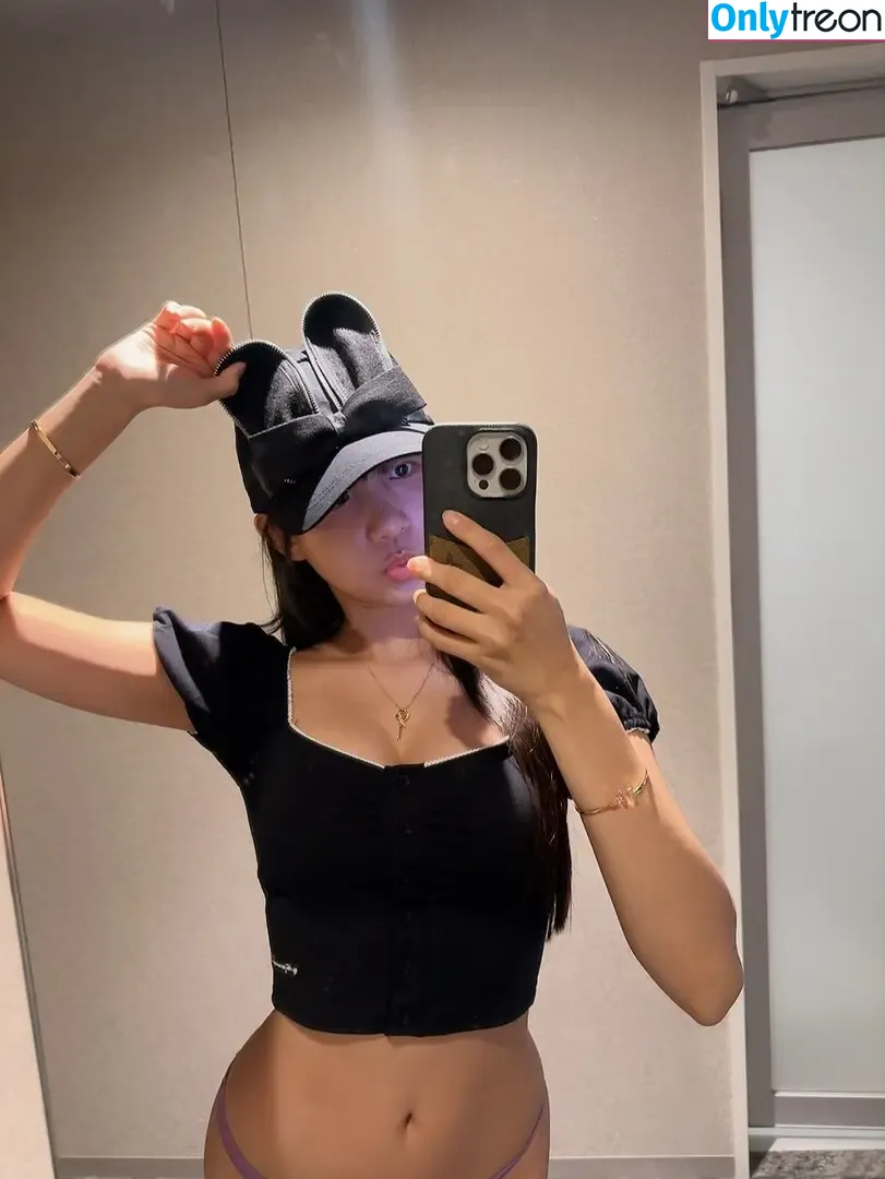 Eunji Pyoapple nude photo #0725 (djhenney / eunji / pyoapple)