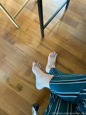 eurasian_feet / eurasian.feet nude photo #0280