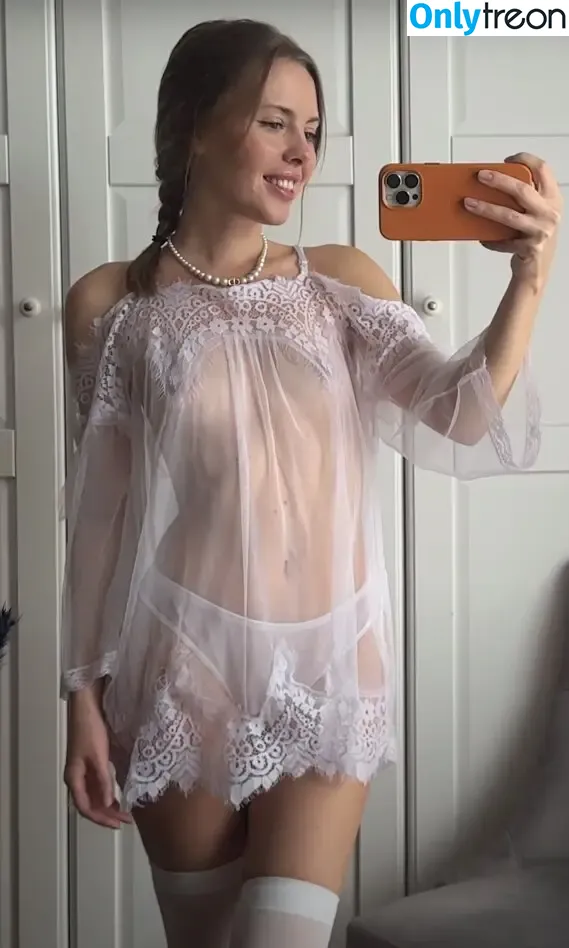 Eva Amur nude photo #0002 (Pretty Kitty Eva / Shiny_Angel / eva_amuur)