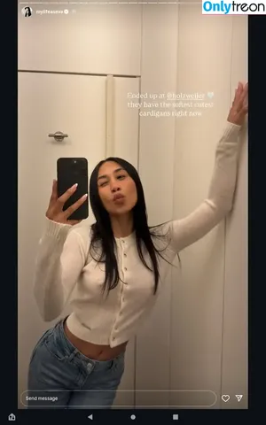 Eva Gutowski / MyLifeAsEva nude photo #0021