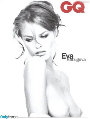 Eva Herzigová / evaherzigova nude photo #0028