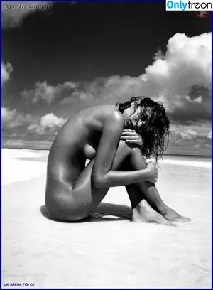 Eva Herzigová / evaherzigova nude photo #0099