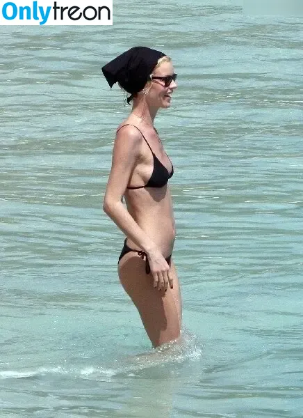 Eva Herzigová nude photo #0079 (evaherzigova)