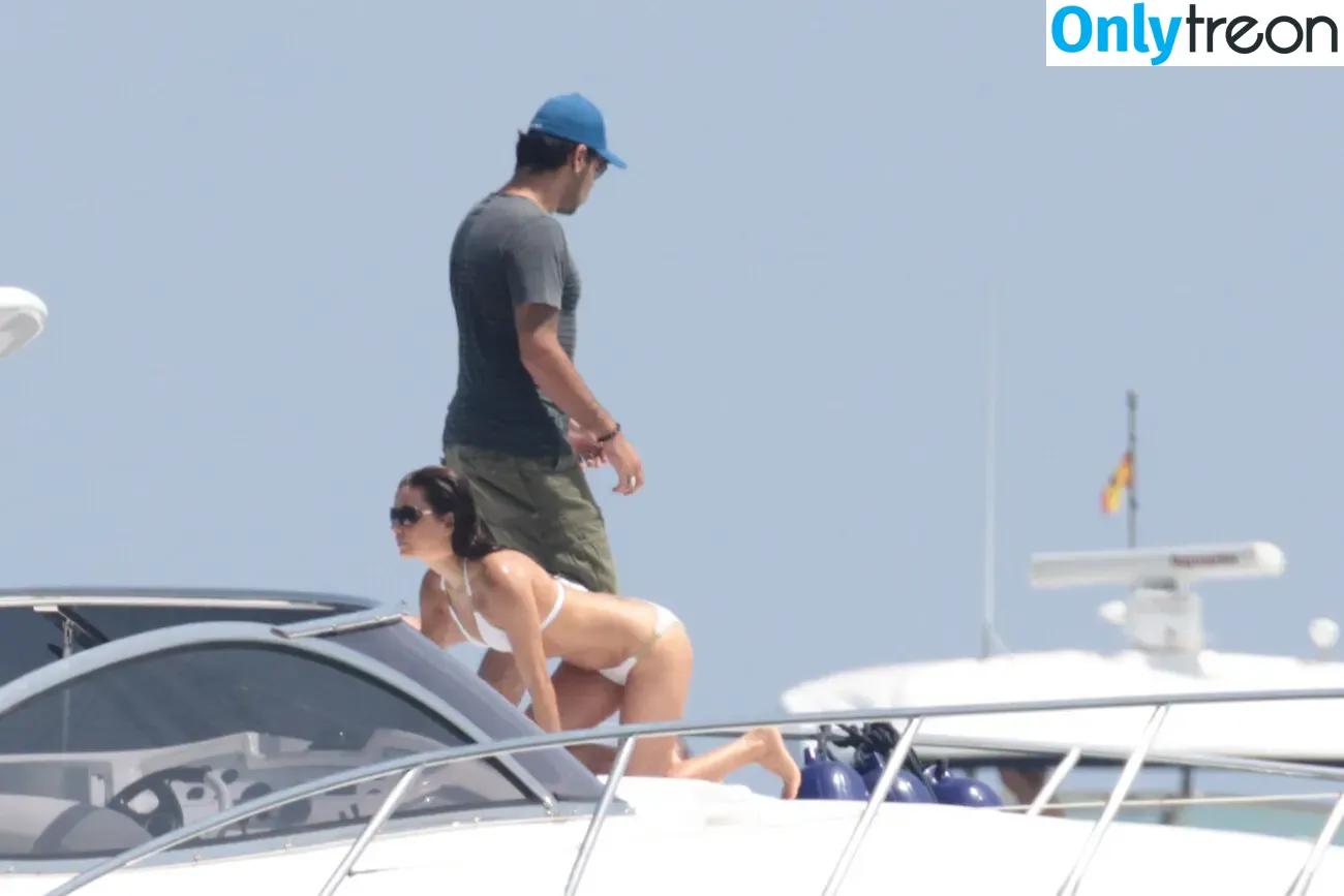 Eva Longoria nude photo #0992 (EvaLongoria)