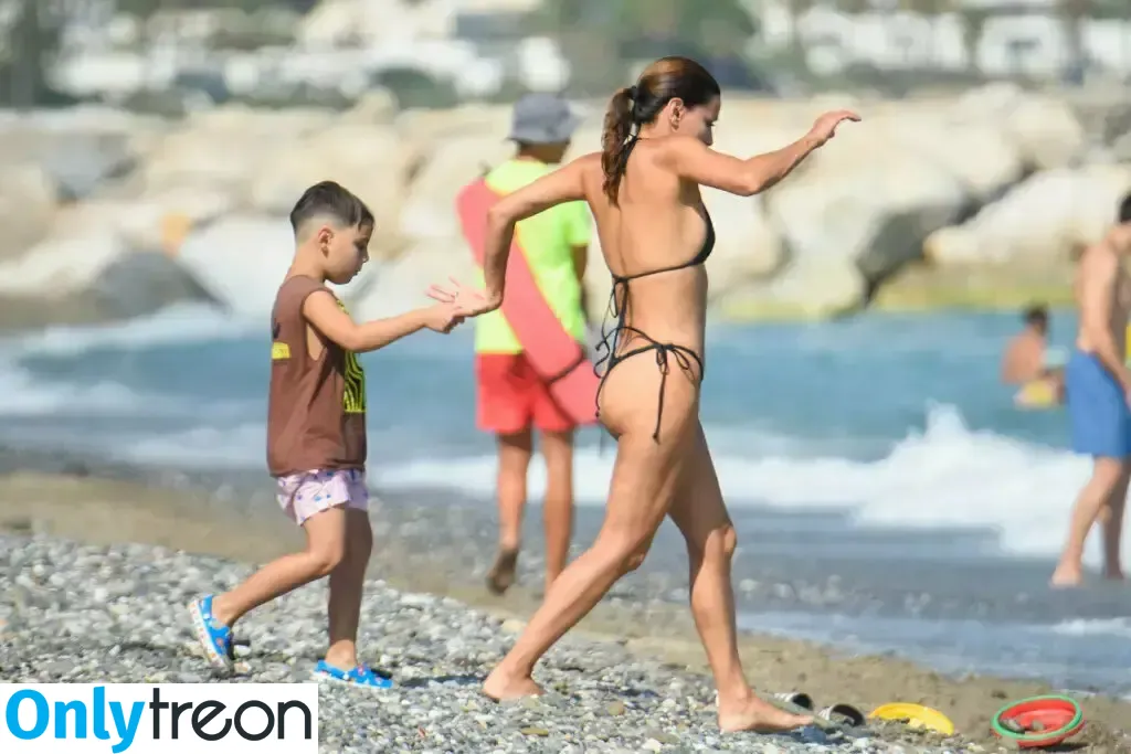 Eva Longoria nude photo #2208 (EvaLongoria)