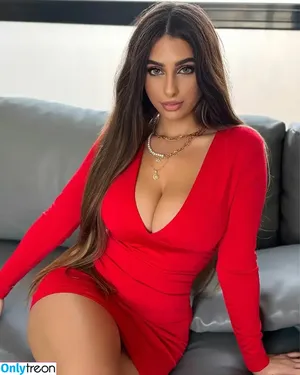 Eva Savagiou / ___evasavagiou nude photo #0780