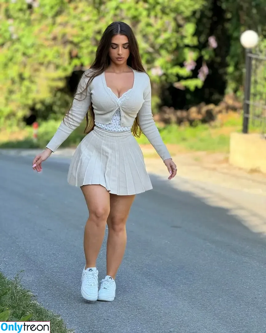 Eva Savagiou nude photo #0466 (___evasavagiou)