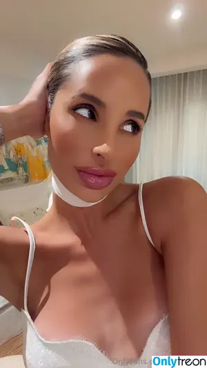 eva.sky.ts / evaskye nude photo #0014