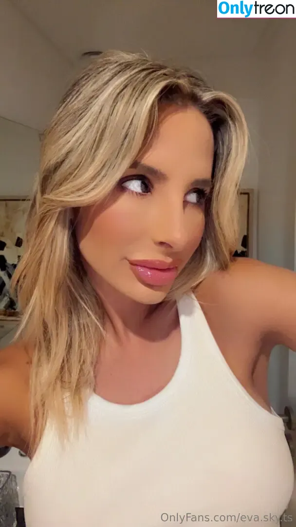 eva.sky.ts nude photo #0031 (evaskye)
