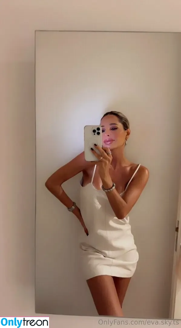 eva.sky.ts nude photo #0060 (evaskye)