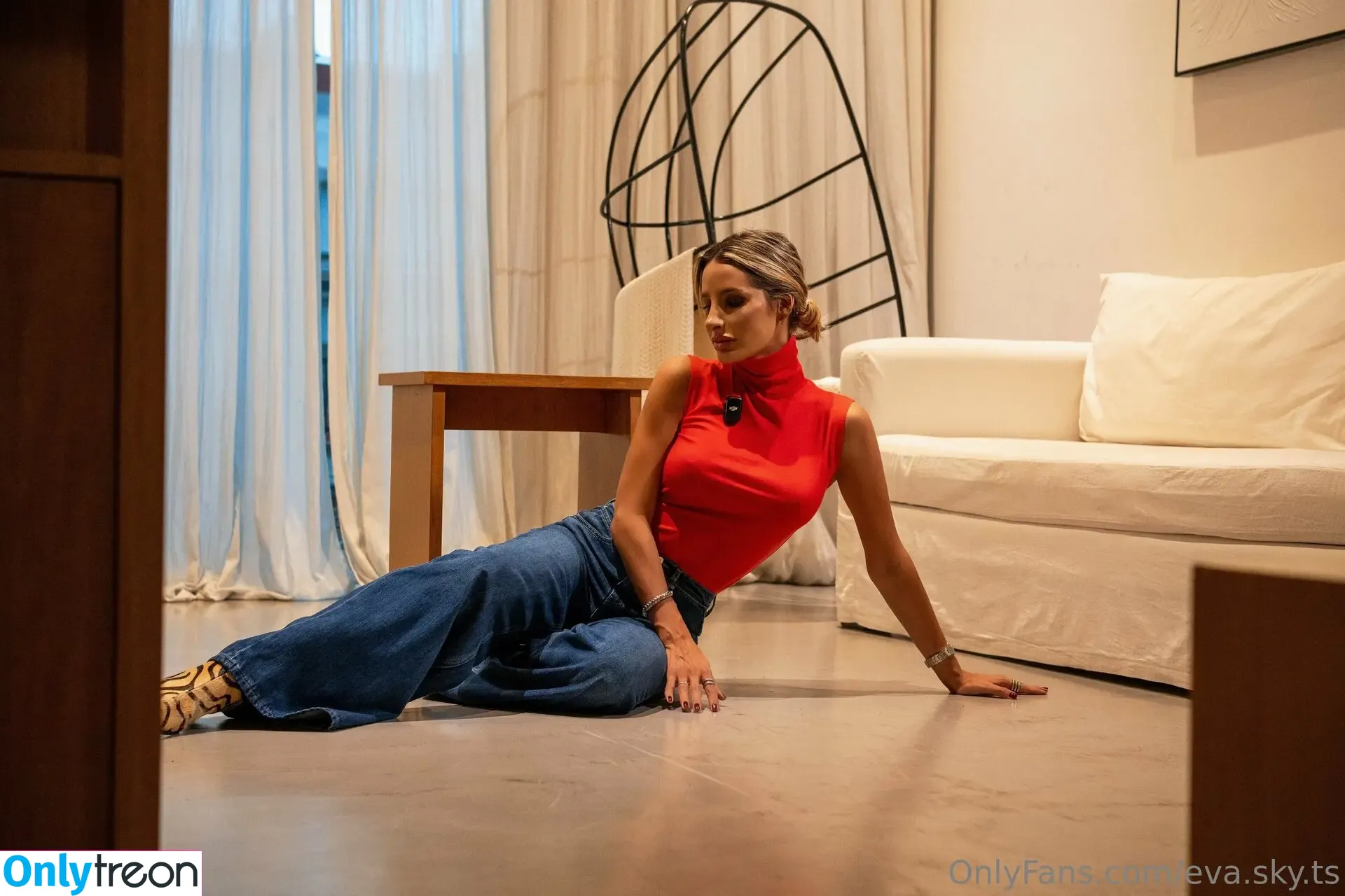 eva.sky.ts nude photo #0104 (evaskye)