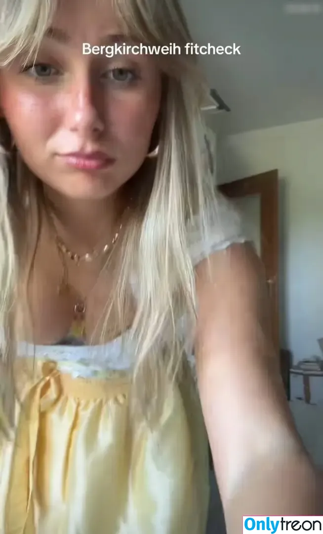 evaaklm nude photo #0147 (evaa.klm)