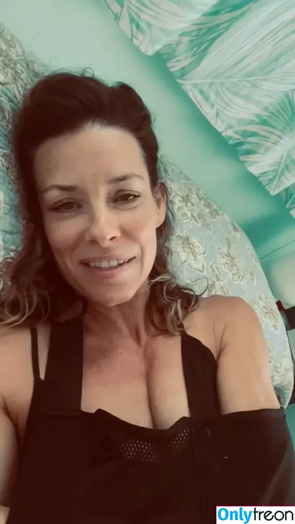 Evangeline Lilly nude photo #0527 (evangelinelillyofficial / lilyevangeline)