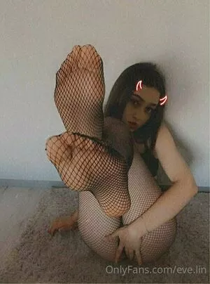  nude photo #0004