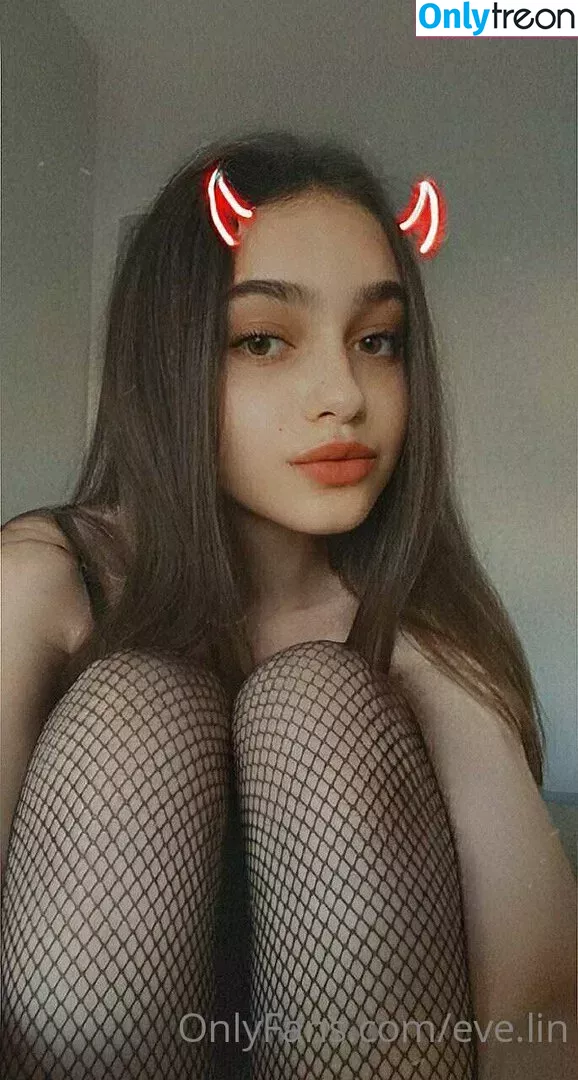 eve_llin nude photo #0007 (eve_llin)