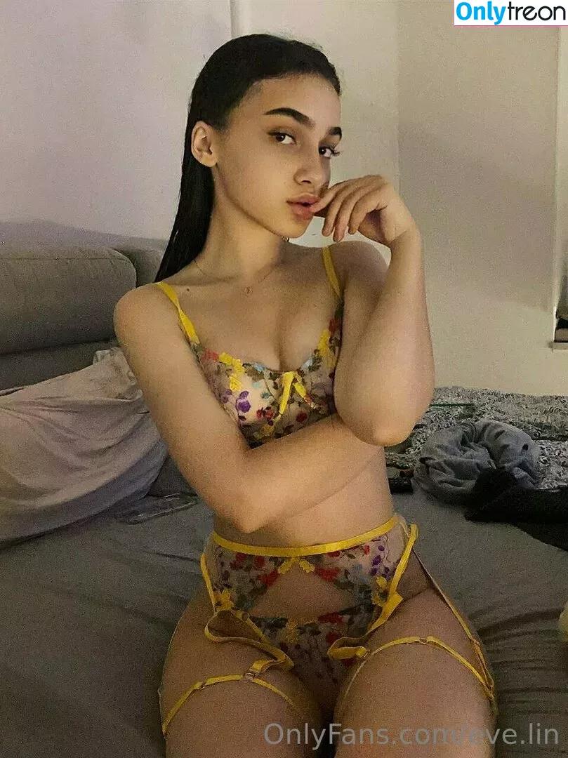 eve_llin nude photo #0014 (eve_llin)