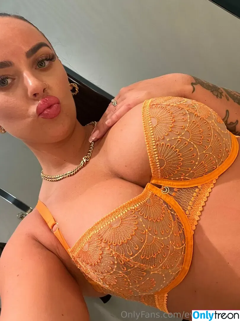 Eve_sophiee nude photo #0016 (Eve Sophiee / evesophiee_x)