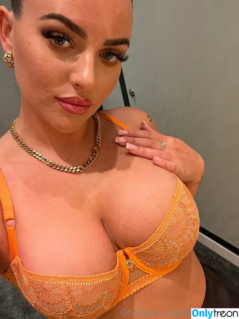 Eve_sophiee nude photo #0017 (Eve Sophiee / evesophiee_x)