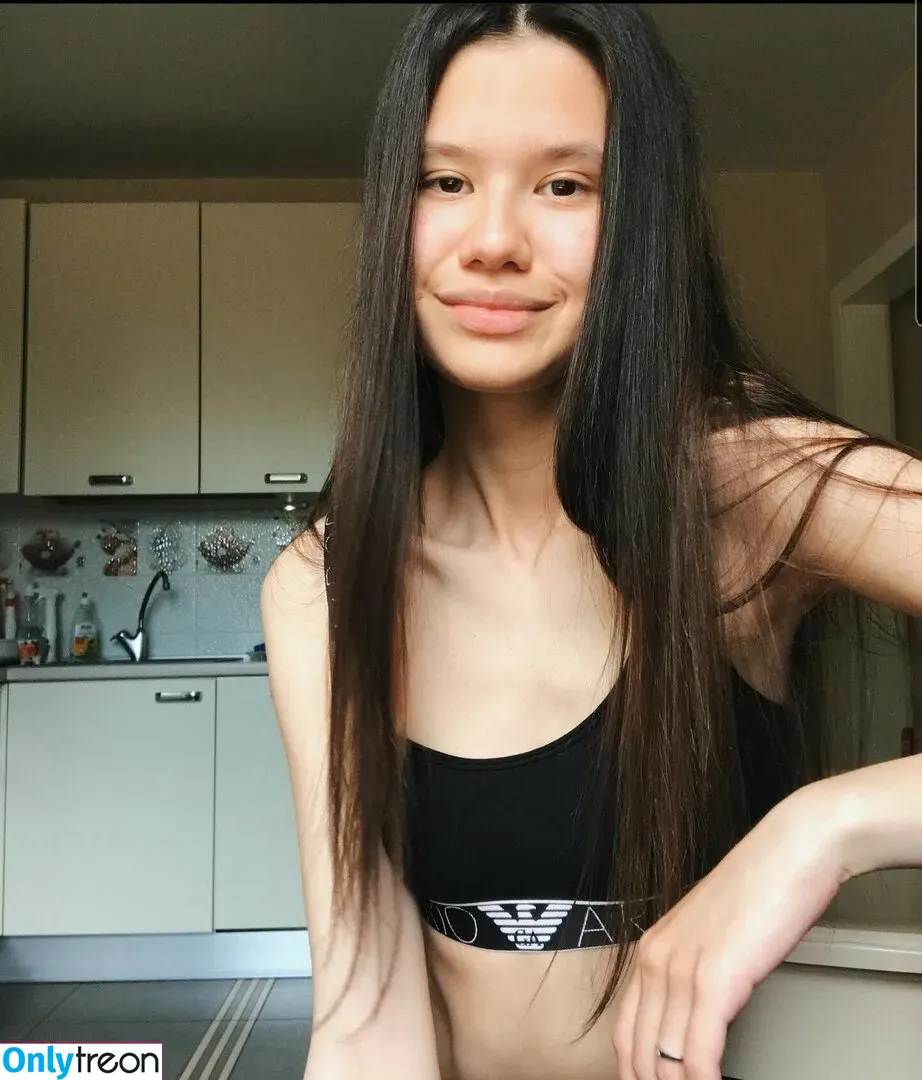 Evelin nude photo #0071 (_lana_bananaa_ / evelin3131.90 / naomimi000)