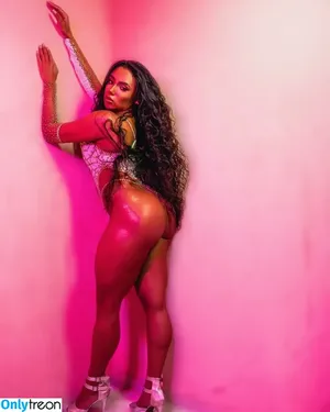 Evelyn Bastos / evelynbastosoficial nude photo #0008