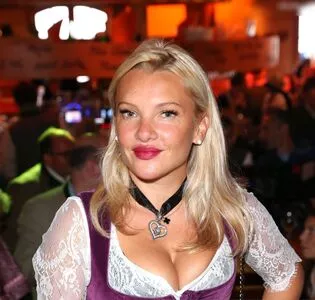 Evelyn Burdecki / evelyn_burdecki / evelynburdecki nude photo #0151