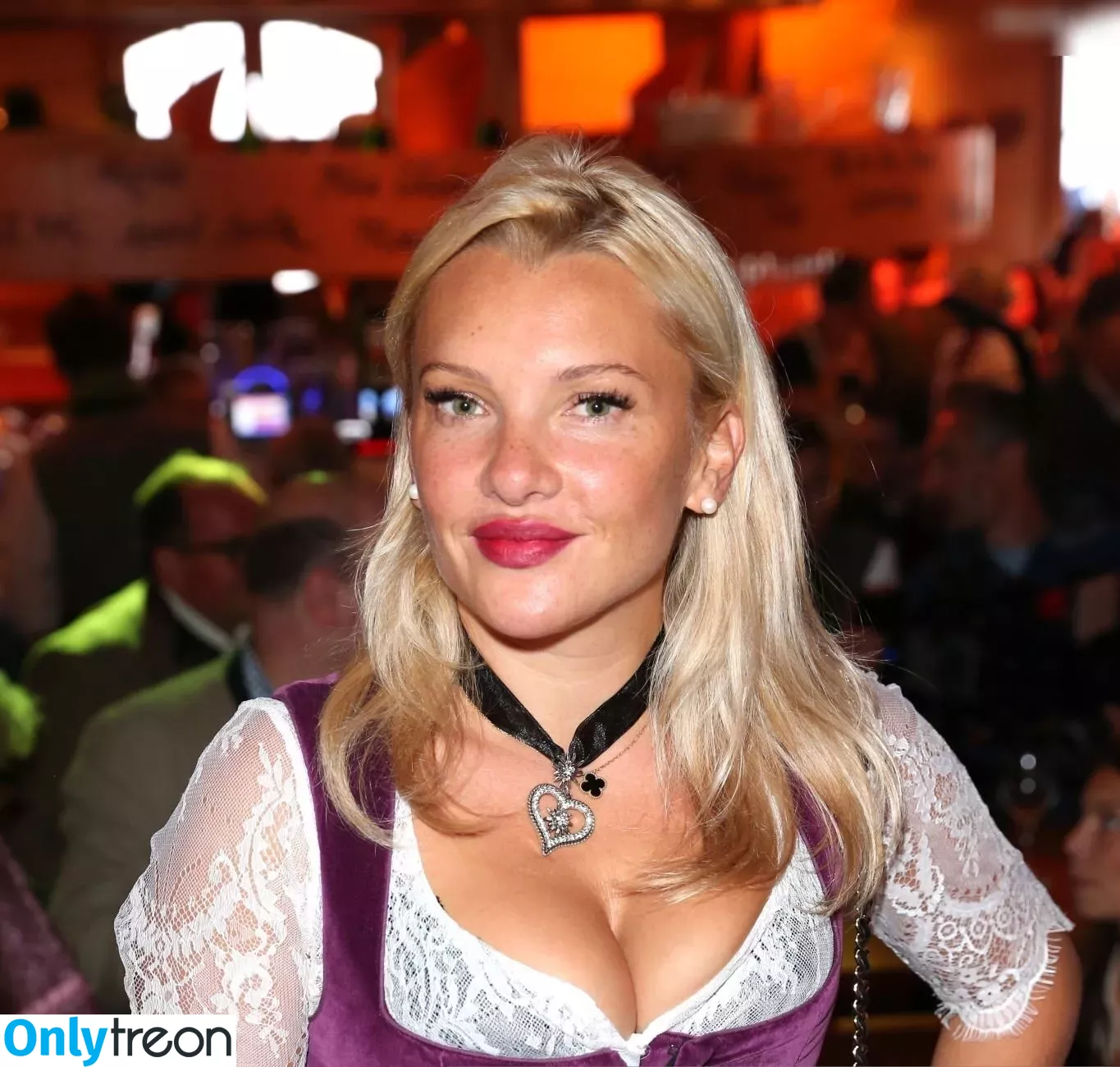 Evelyn Burdecki nude photo #0151 (evelyn_burdecki / evelynburdecki)