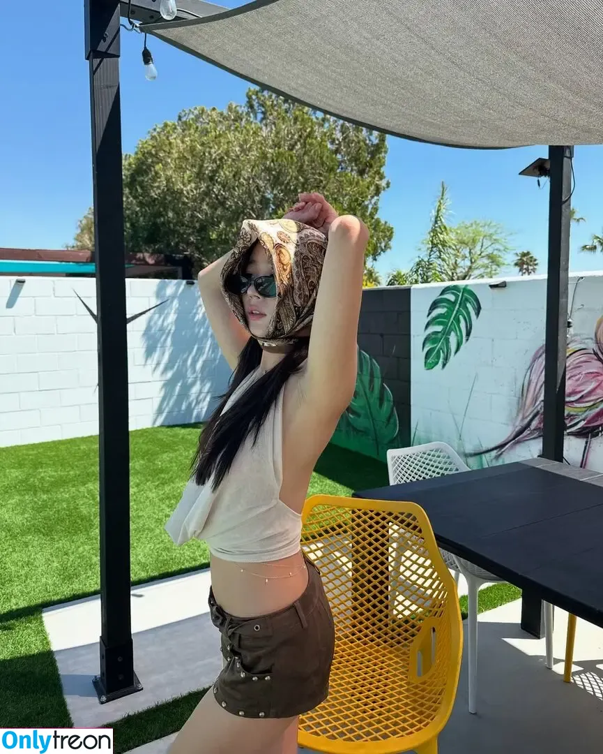 Evelyn Ha nude photo #0056 (eveee9 / hjevelyn)