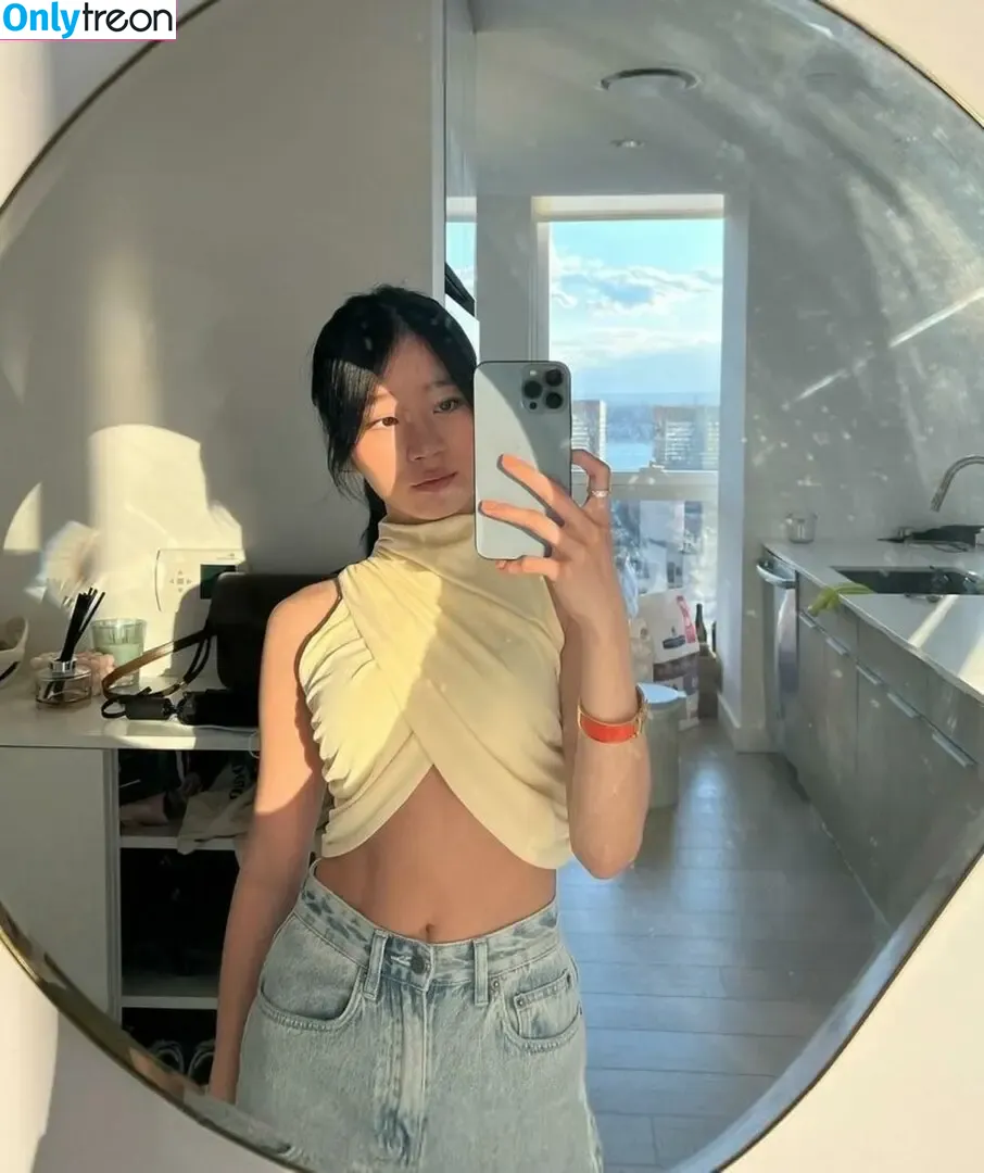 Evelyn Ha nude photo #0079 (eveee9 / hjevelyn)