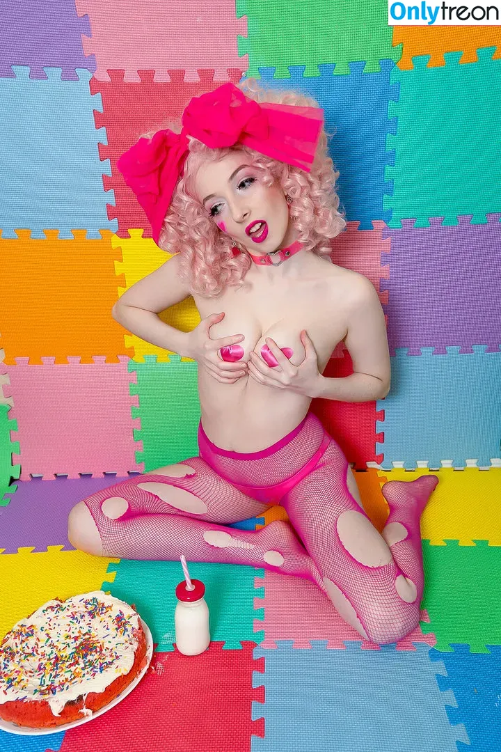 Evettes Niche nude photo #0032 (evettesniche)