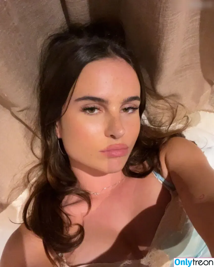 Evie Clark nude photo #0030 (lovevie)