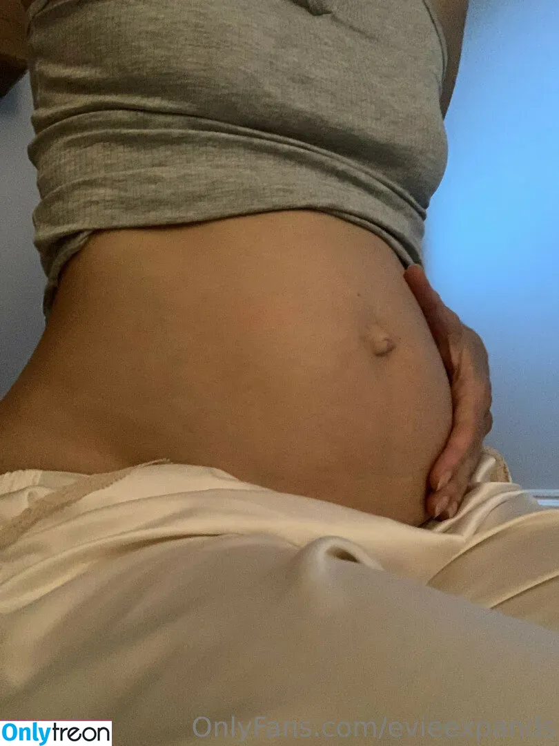 evieexpands nude photo #0013 (evie_expansion)