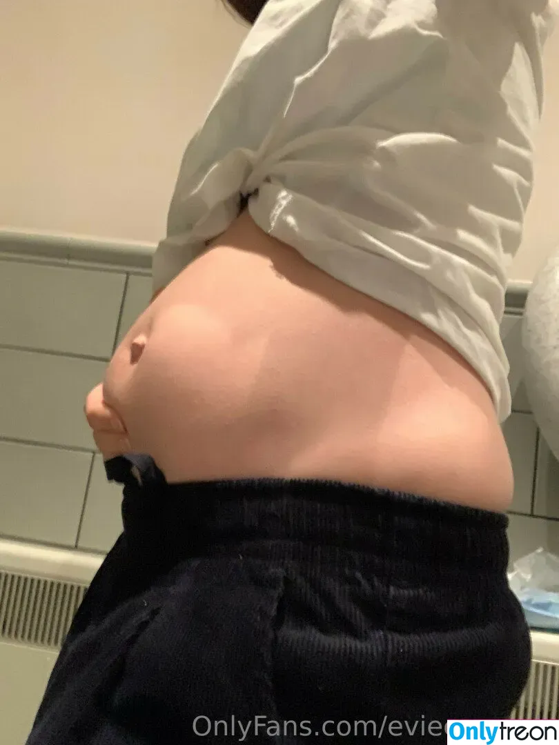 evieexpands nude photo #0034 (evie_expansion)