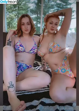 eviemaefoxx / eviemayx nude photo #0016
