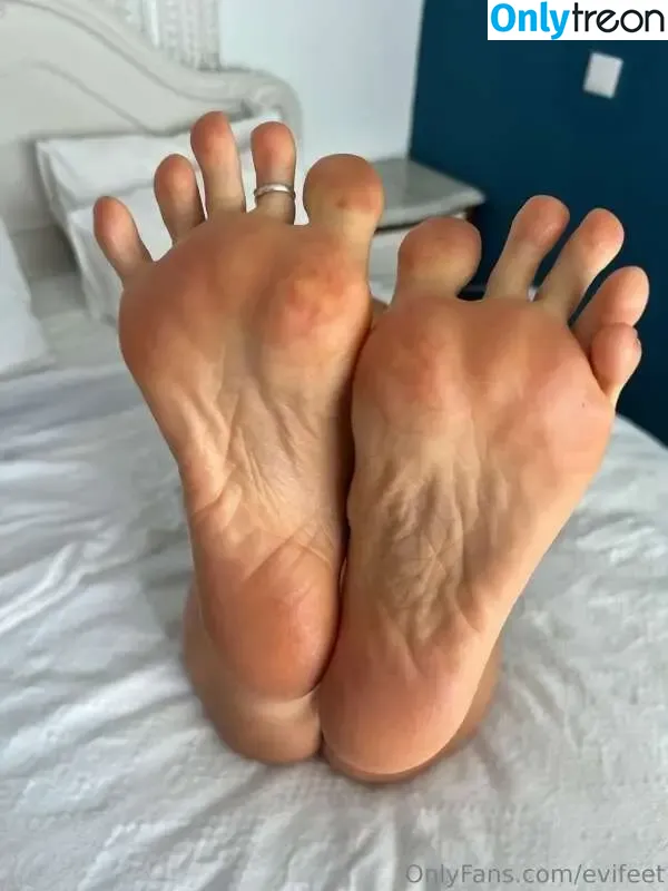 Evifeet nude photo #0041 (Evifeet)