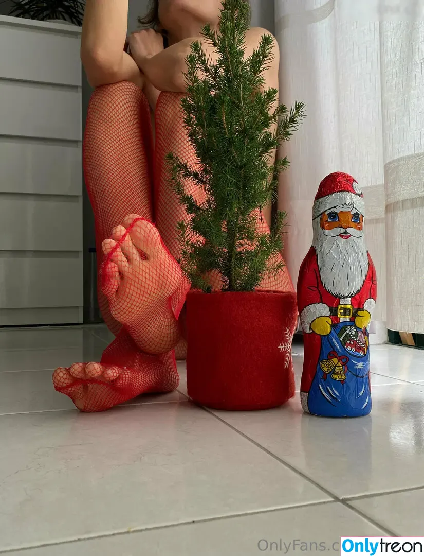 Evifeet nude photo #0077 (Evifeet)