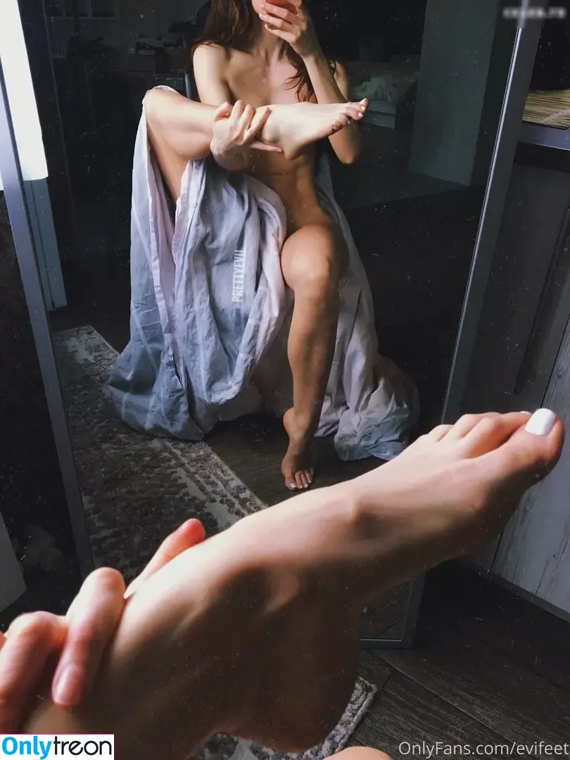 Evifeet nude photo #0088 (Evifeet)