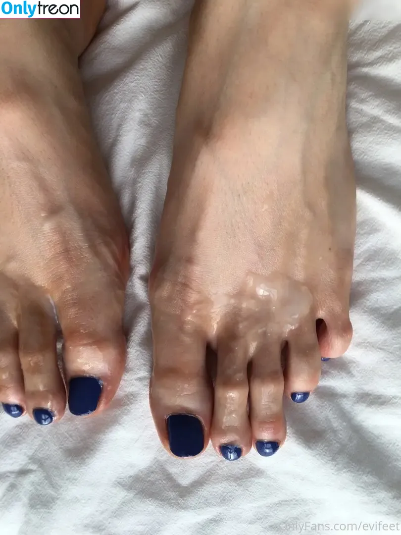 Evifeet nude photo #0117 (Evifeet)